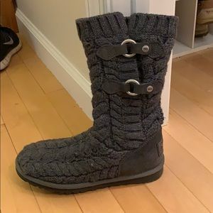 Authentic Knit Uggs